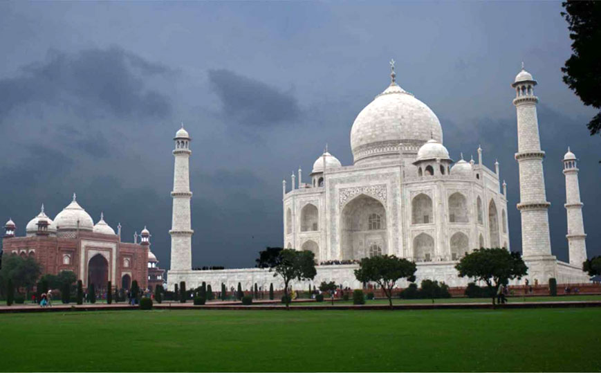 Taj Mahal overnight tour