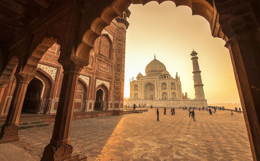 Sunrise Taj Mahal Tour by Car | Padma Holidays 